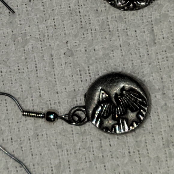 Vintage Handmade Sun and Moon Silver Dangle Pierced earrings - Picture 6 of 9